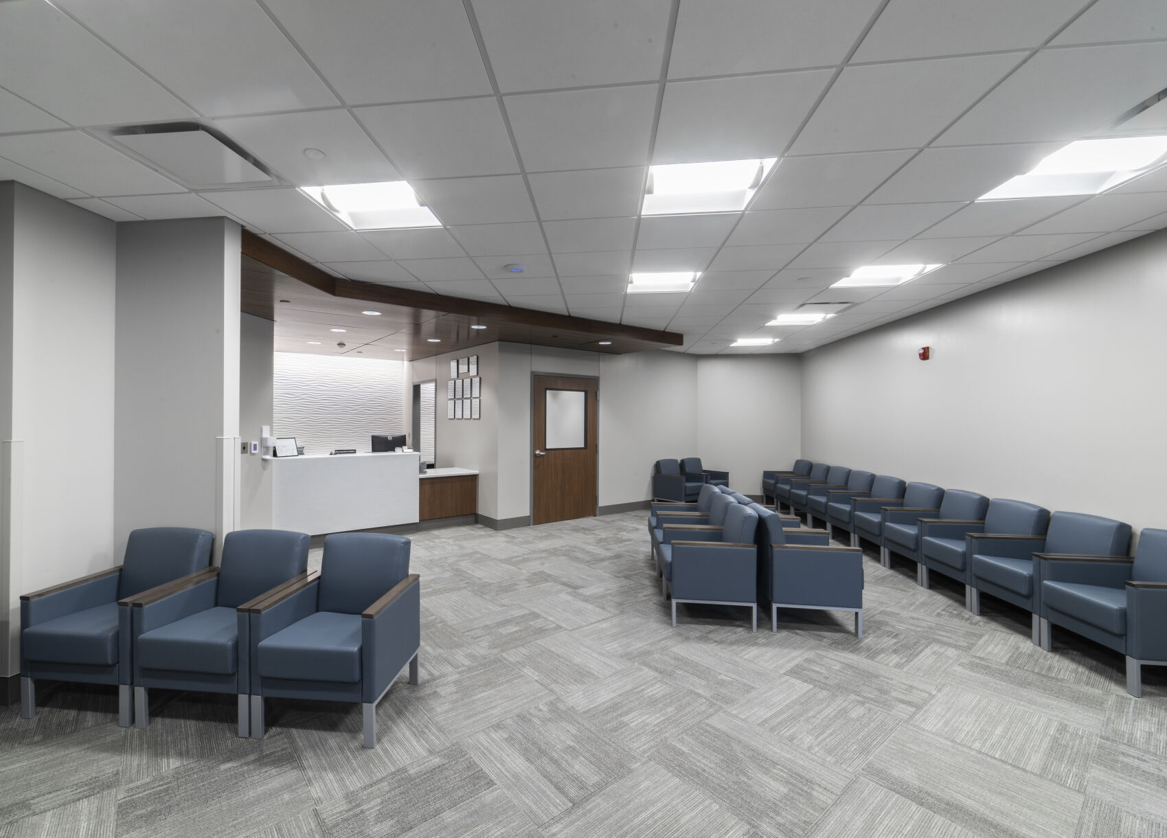 Omaha Eye and Laser Institute-13 (1).jpg